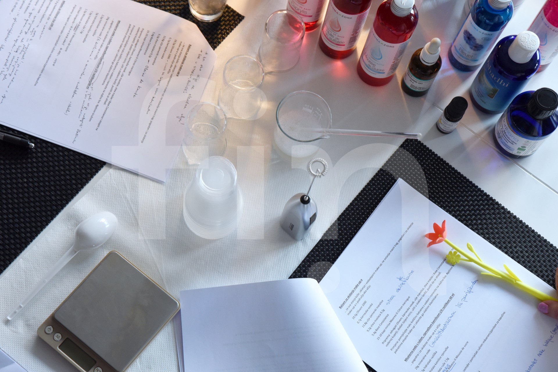 Education in natural cosmetics workshops table